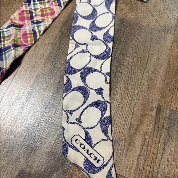 Coach POPPY Reversible Plaid and Logo Scarf - Twilly 100% Silk - Picture 2 of 2